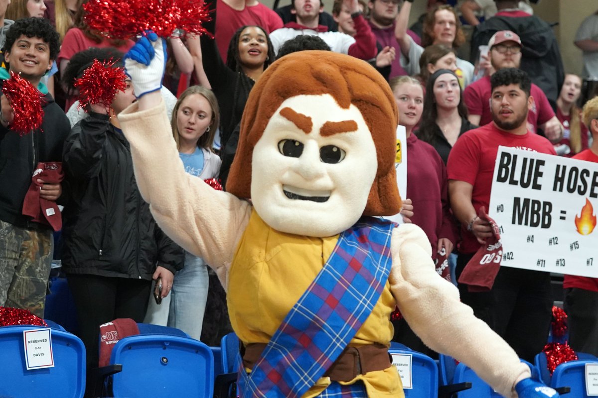 PC Basketball tweet media