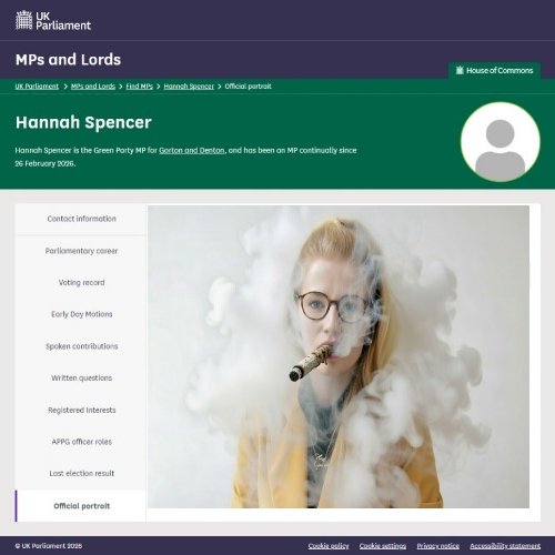 MerseyTrades's tweet photo. Hannah Spencer's Official Portrait just went up! 👀
#BanNukes #LegaliseDrugs #GetStoned #VoteGreen