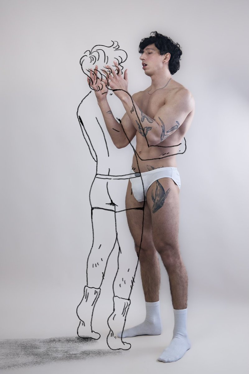 ǟʀȶɛʍɨʂ tweet media