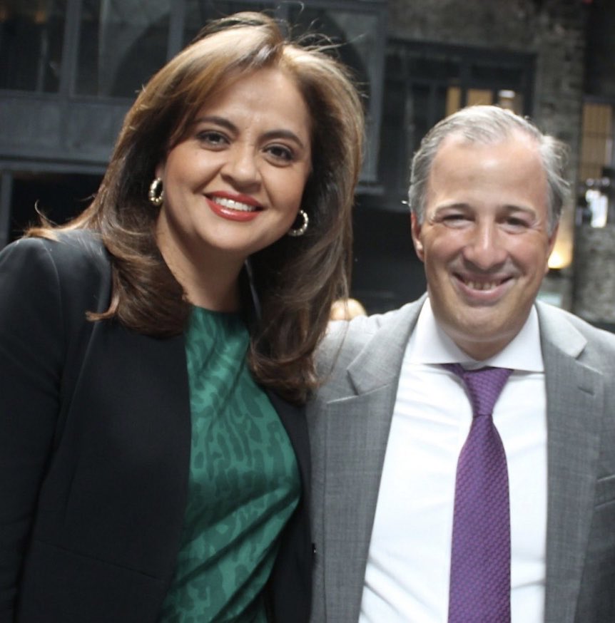 ¡Abrazo cumpleañero con mucho cariño y admiración querido ⁦<a href="/JoseAMeadeK/">José Antonio Meade🇲🇽</a>⁩; que sigas cosechando todo lo bueno que siembras! 🥳🤗