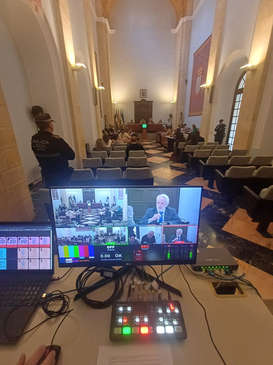 david_monje's tweet photo. Tarde de realización del Pleno Mpal. https://t.co/9j143AYfkc