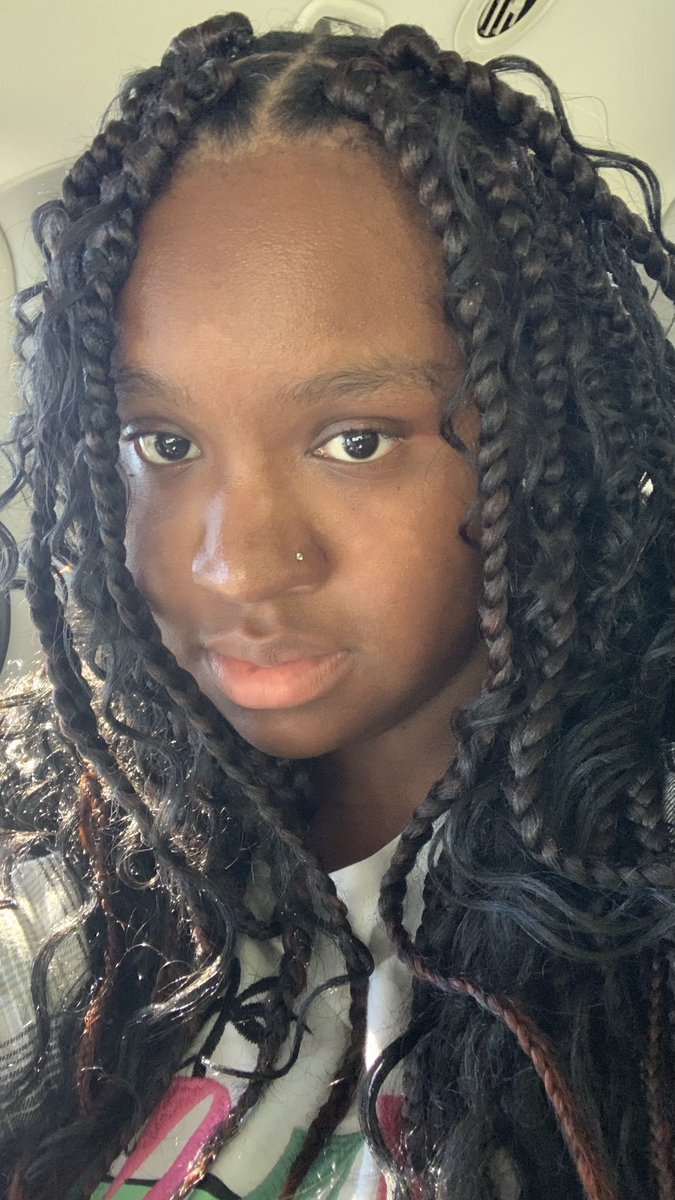 sophia⁷⁺¹ is UN1QUE ᥫ᭡ tweet media