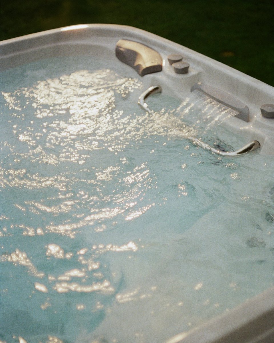 Sundance Spas tweet media