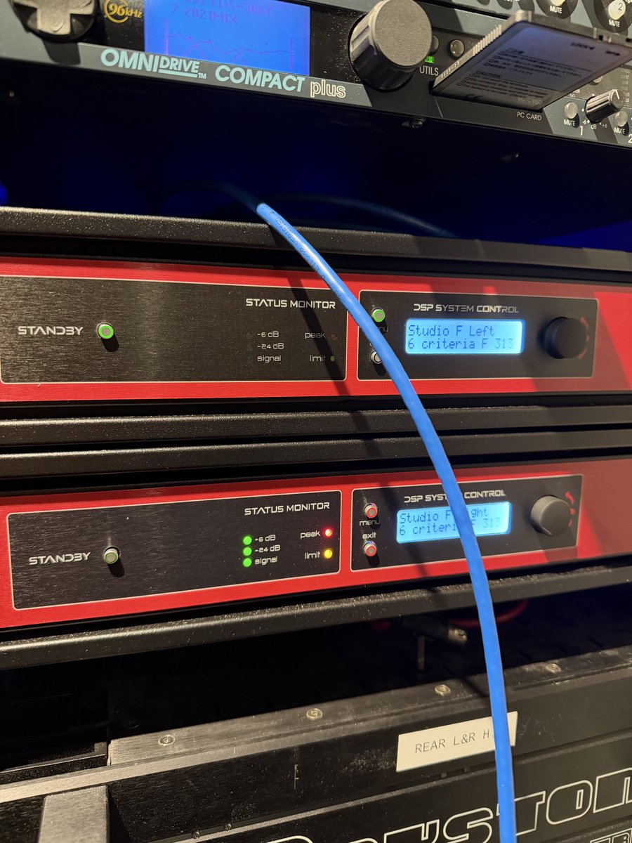 CriteriaMiami's tweet photo. #fixitfriday
Sorting out the new Augspurger Amps for the mains in Studio F.
.
.
.
#augspurger #bryston #amplifier #respecttheroom https://t.co/NSudrgfxCe