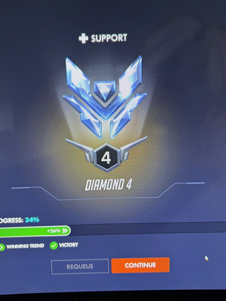 Actually pretty proud of myself for solo grinding out of Gold hell and finally getting back to Diamond 🥹