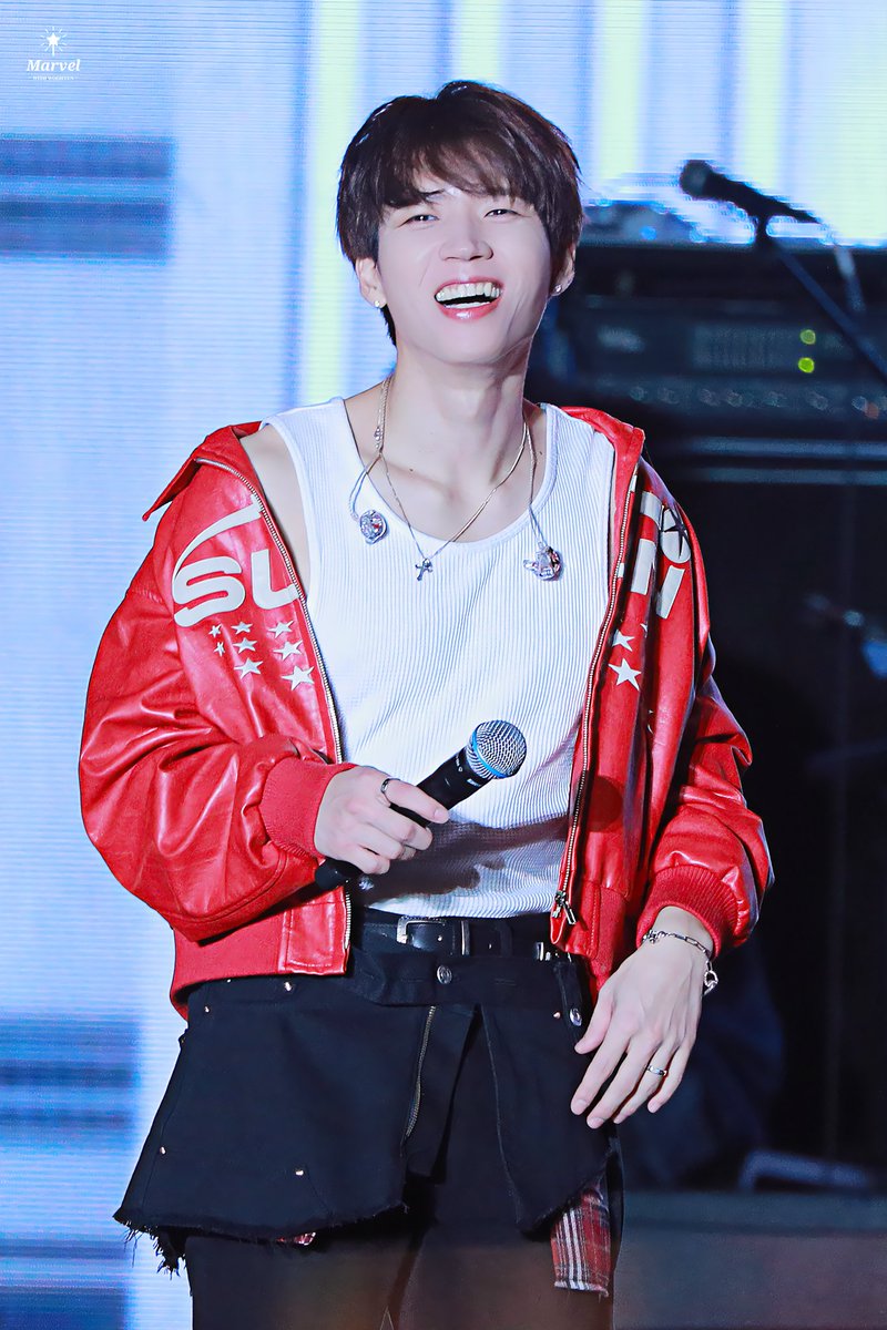 wh_marvel's tweet photo. 웃는 모습이 너무 좋다

250301 LE IN HONG KONG 

#우현 #남우현 #성규 #김성규 
#WOOHYUN #NAMWOOHYUN
#INFINITE #인피니트
#LIMITED_EDITION https://t.co/EeNYKwtakF