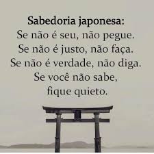 Não tenho postado muito, mas tenho lido alguns posts e me chamou a atenção algumas pessoas falando que não se deve "romantizar" viver fora do Brasil! Ora, cada um tem sua própria experiência e vivência, é algo pessoal, só quem vive ou viveu fora pode comentar! Tem pros e contras!