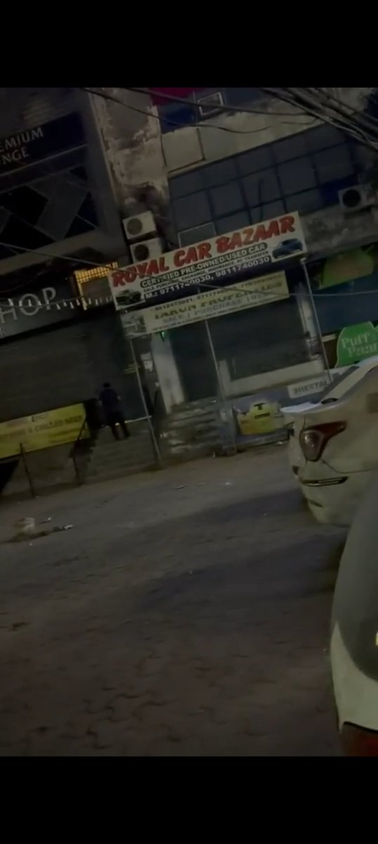 इंदिरापुरम के ज्ञान खंड 2 में सेंट थॉमस स्कूल के पास जो मॉडल साफ है उसमें लोकल <a href="/upexcise/">UP EXCISE DEPT</a> के आबकारी आयुक्त और उनकी टीम व <a href="/ghaziabadpolice/">POLICE COMMISSIONERATE GHAZIABAD</a>
<a href="/Uppolice/">UP POLICE</a>  के संरक्षण में शराब पूरी रात ओवर प्राईस में बिक रही है। 

<a href="/homeupgov/">Home Department, UP</a> <a href="/dm_ghaziabad/">DM Ghaziabad</a> <a href="/CMOfficeUP/">CM Office, GoUP</a>
