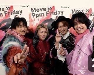 suemoomin's tweet photo. 末澤くん滅してくれてるよ😭😭😭もし良ければM!LKとTikTok撮りませんか😭😭でっかい男たちに囲まれる末澤くん見たい😭😭😭 https://t.co/75DaMfZoGv