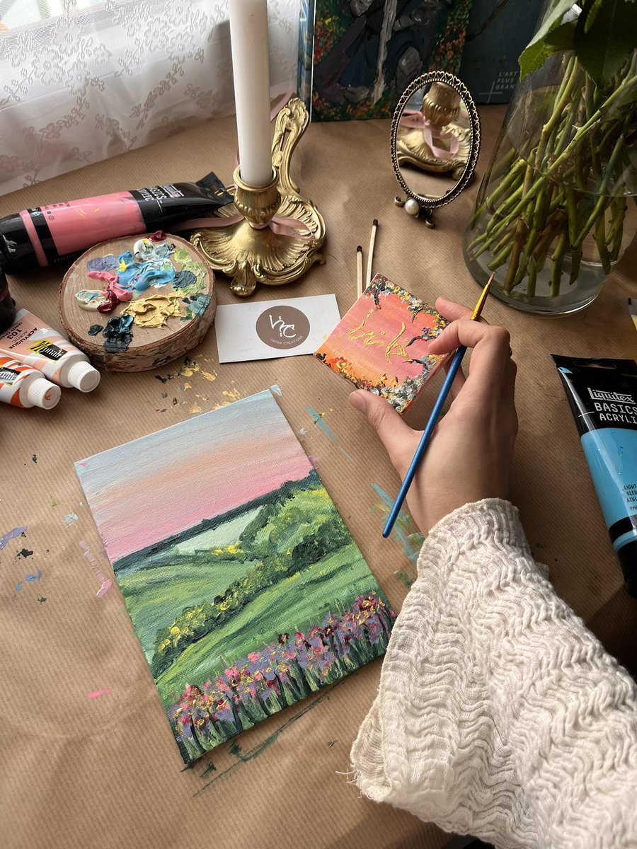 Commandez vos toiles  pour les offrir 🌷 
Ig : henia_creations