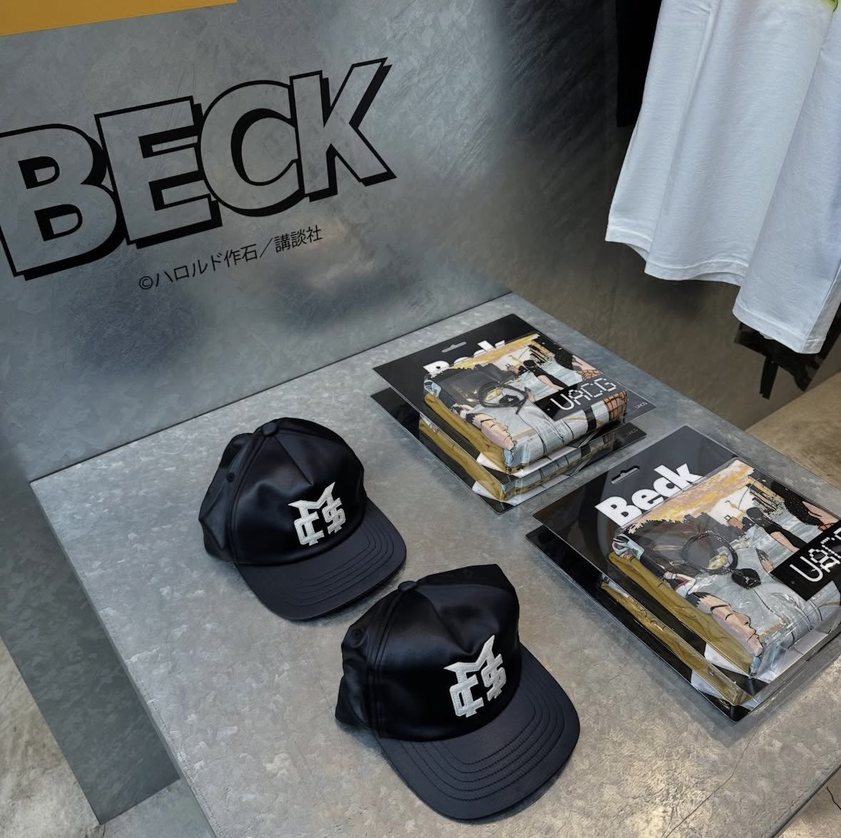 UACG0718's tweet photo. BECK×UACG本日から発売開始しました🎸🏃❤️‍🔥
イベントにお越しくださった皆様、ありがとうございました‼️ https://t.co/rwNEWSXxFT