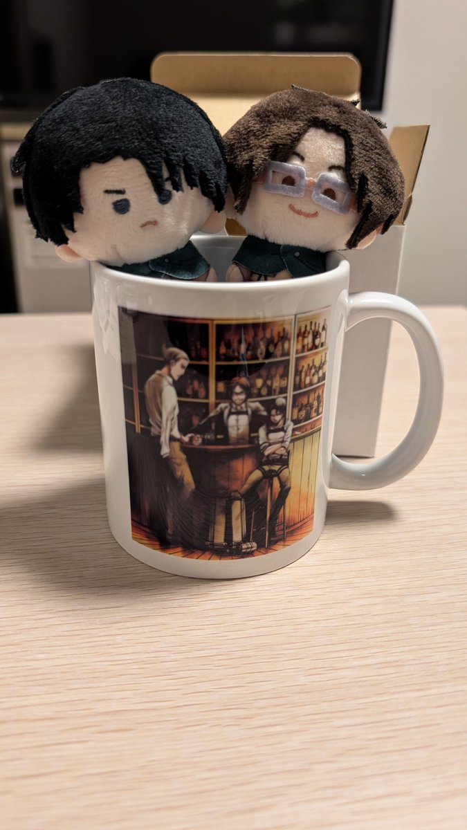 パトリア日田近くのギフトショップとまつさんで単行本の絵柄のマグカップが売ってましたよ☕️
今月から売り始めたそうで、全34巻分ありました！
私はもちろん14巻を買いました☺