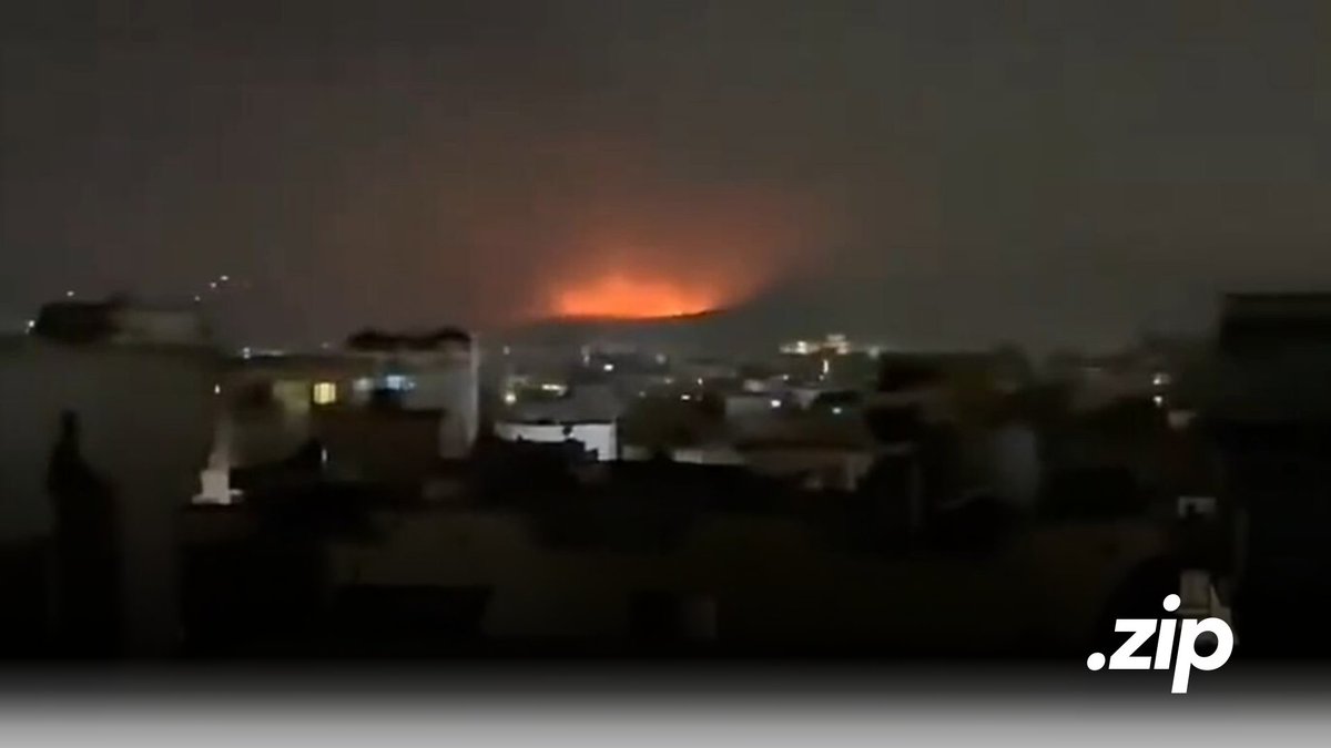 PAKISTÁN LE DECLARÓ LA GUERRA ABIERTA A LOS TALIBANES: "NUESTRA PACIENCIA LLEGÓ A SU LÍMITE".

Fuertes explosiones sacudieron Kabul en la madrugada. El ministro de Defensa paquistaní lo oficializó en X. Afganistán dice haber tomado 17 puestos militares y matado a 40 soldados.