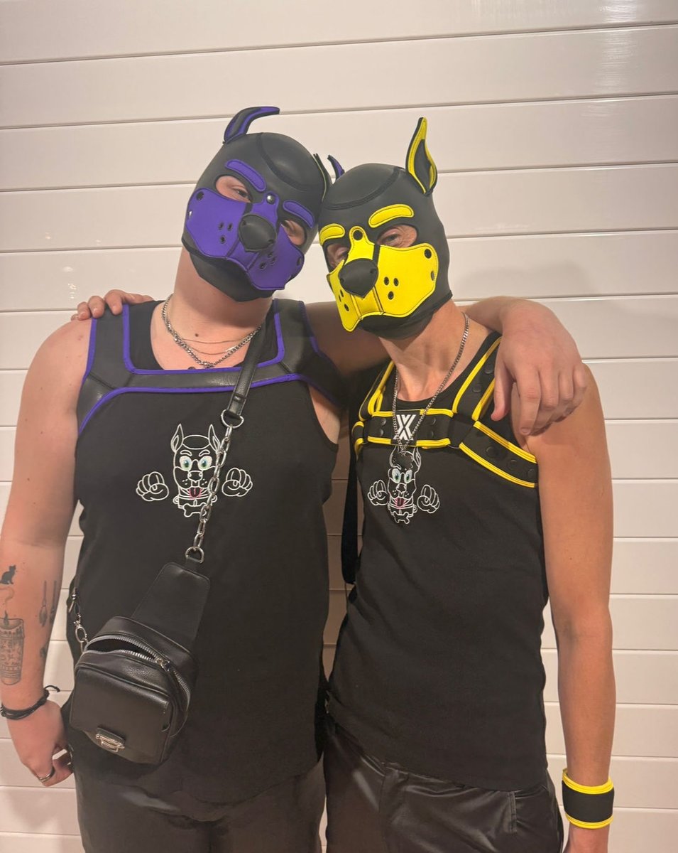 pup_sparkie's tweet photo. With @PupCasUK and his new matching vest!

#boxerbarcelona
#yumbo
#GranCanaria 

#pupplay #gaypups #kink #gaykink #fetish #gafetish #gaypup #gaypupplay https://t.co/8nY9HNLSNr
