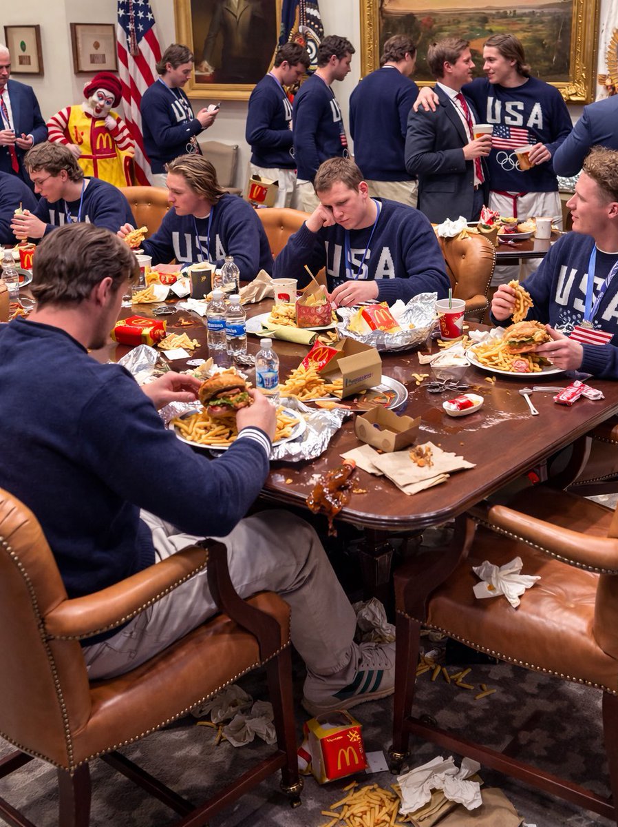 JeSuisCH🏒BleuBlancRouge tweet media