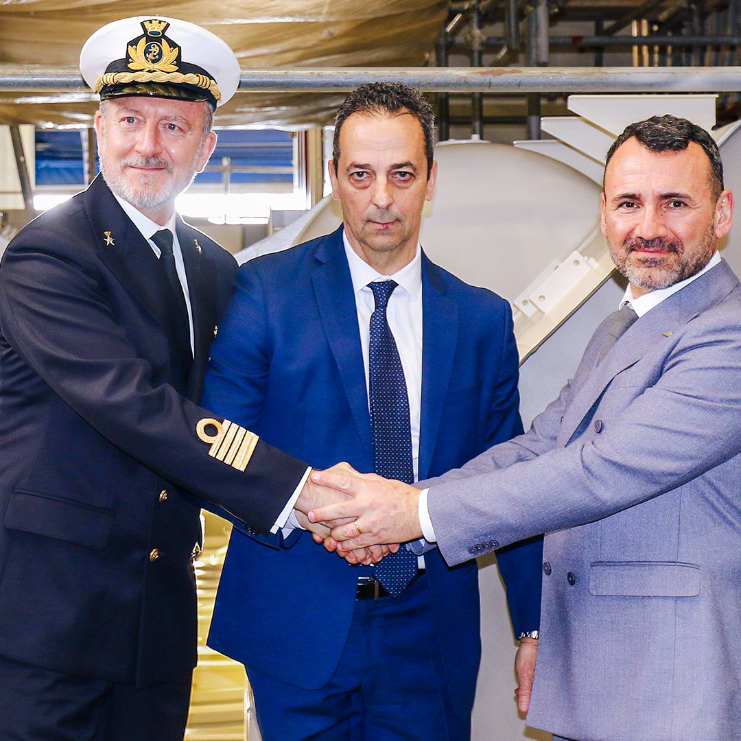 The keel-laying ceremony for the first next-generation U212NFS destined for the Italian Navy was held today at our Muggiano shipyard, as part of the program for the construction of four submarines and the development of related logistic support, managed and entrusted to OCCAR. Delivery of the first U212NFS is scheduled for 2029.

The U212NFS submarine class represents a substantial evolution compared to its U212A predecessors, thanks to greater design maturity, a higher level of national technological content, an improved integration of onboard systems and innovations developed by Italian industry — including the lithium-ion propulsion battery and the new combat system — that will ensure greater stealth, endurance, efficiency, and cyber resilience.

We are proud to leverage our expertise in the U212NFS program, which makes a decisive contribution to preserving and enhancing national industrial know-how, consolidating the technological advantage of Fincantieri and the entire Italian supply chain, reaffirming our commitment to a more innovative future and safer seas.

@ItalianNavy