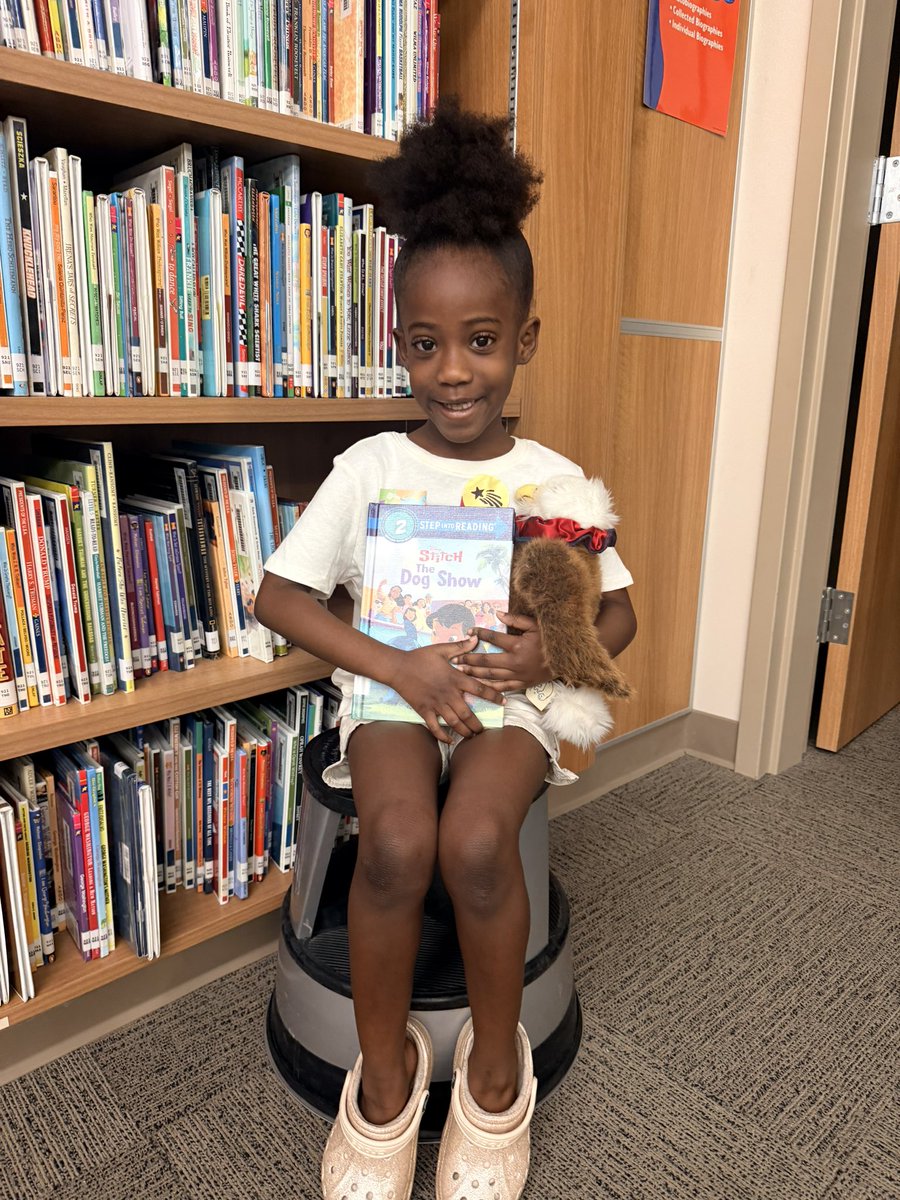 Parr Elementary Library tweet media