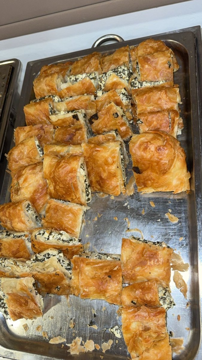 thenadirhifi's tweet photo. Spanakopita 😮‍💨😮‍💨 https://t.co/BecjYPAB1B