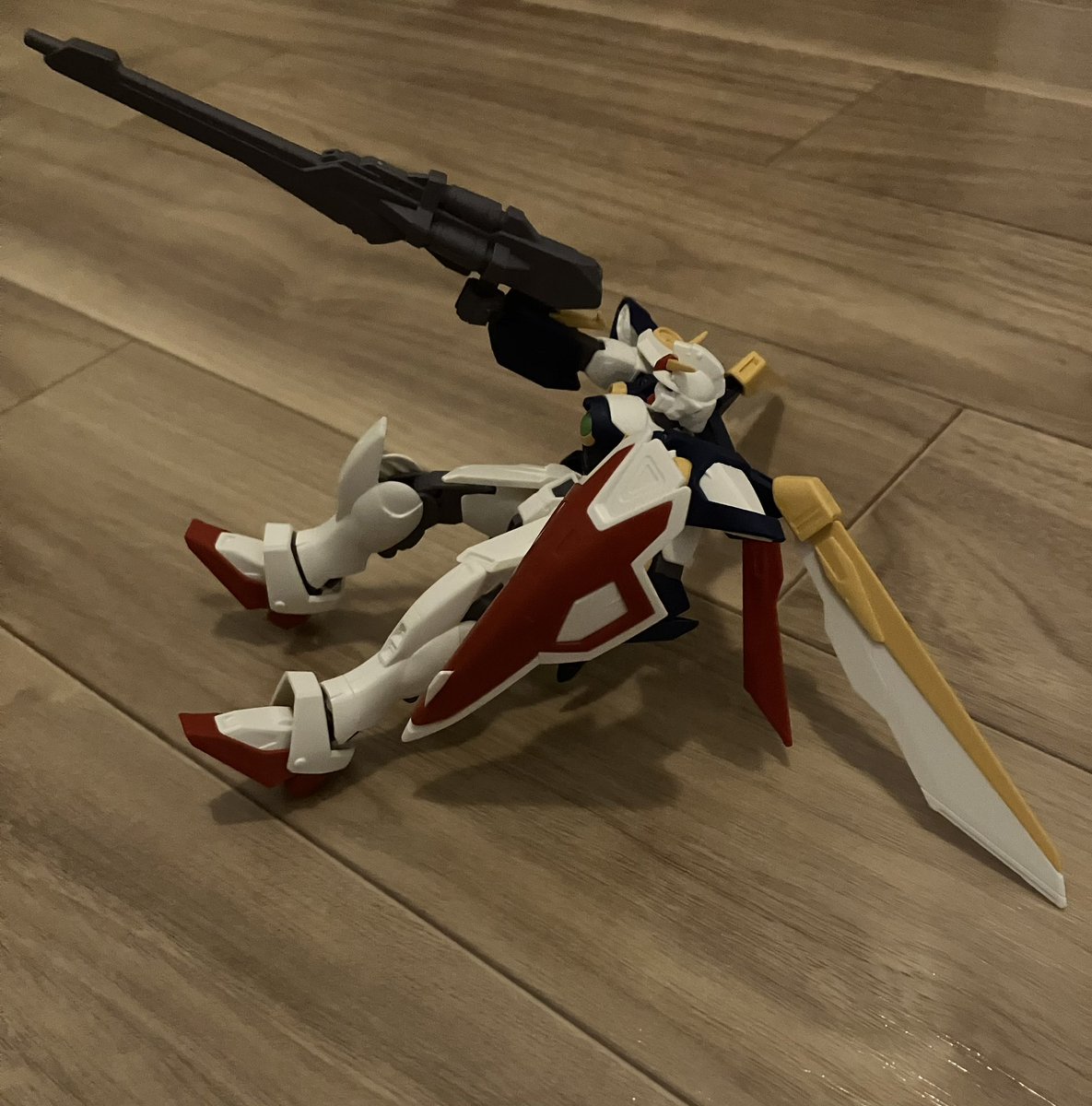 値段も手頃で簡単に作れた割に
ポーズ結構作れてカッコいい

#パンクスガンプラ部
