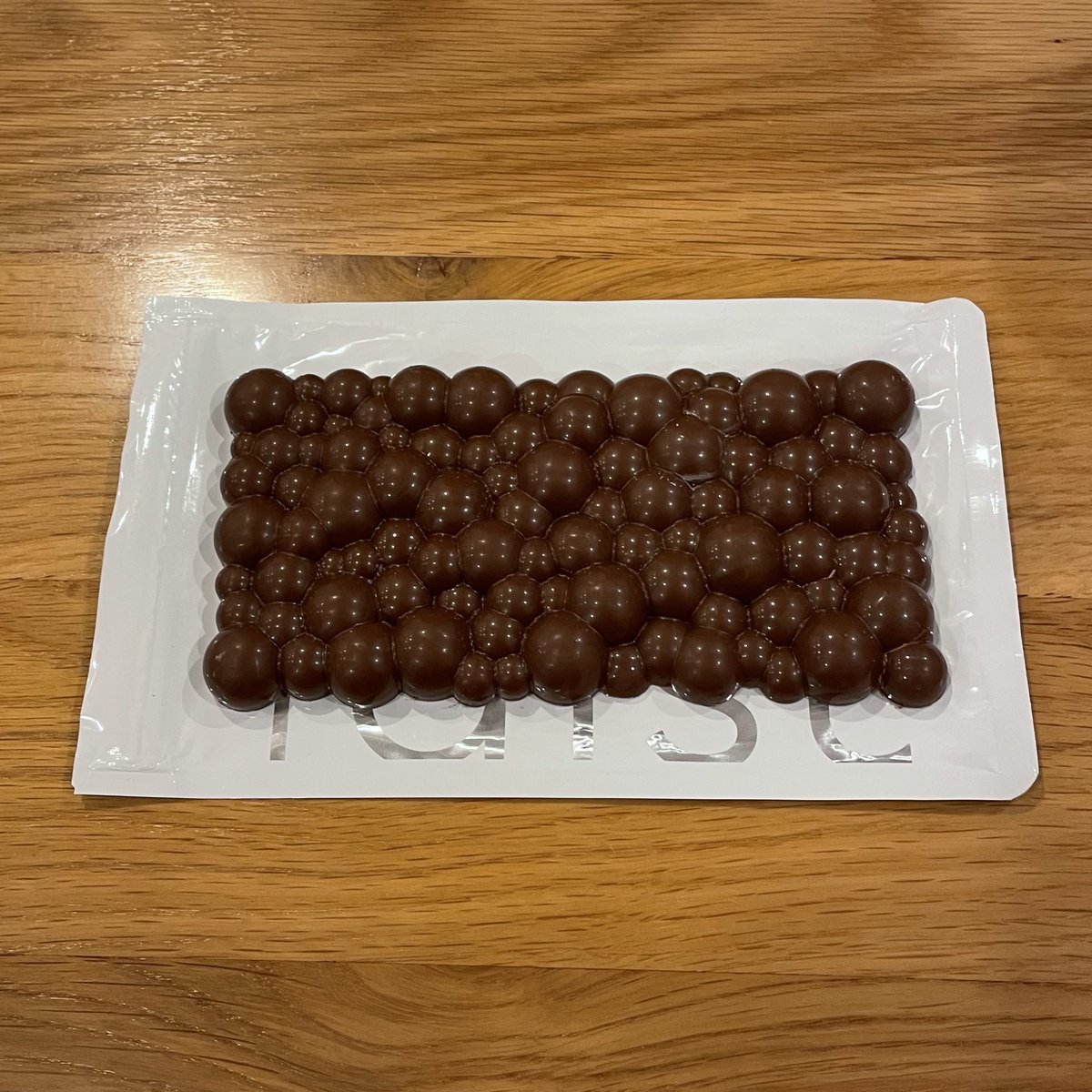 タイスケ エンドウ タブレットプラリネノワゼットキャラメル まだ