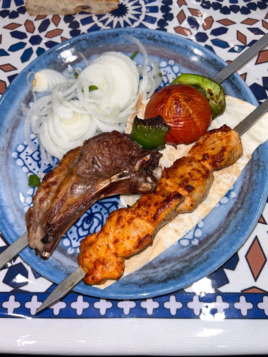 Globe Tucker tweet media