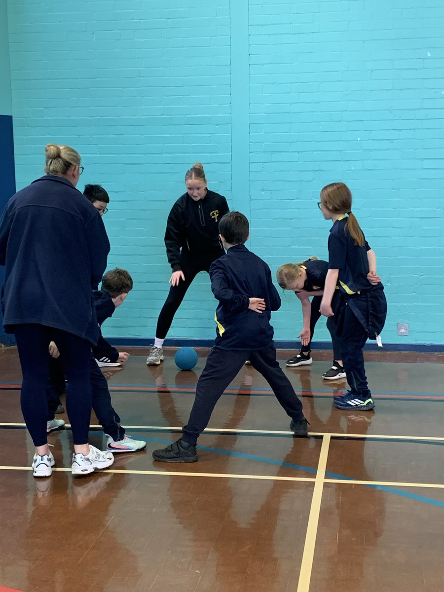 BurySchoolGames's tweet photo. Fantastic morning @stmonicas delivering the Y3/4 Bee Proud Multi-skills Festival. Lots of happy faces, and the leaders from @StMonicasPE were brilliant as usual. 👏🏻👏🏻👏🏻🐝 https://t.co/NCTcOzCk9O