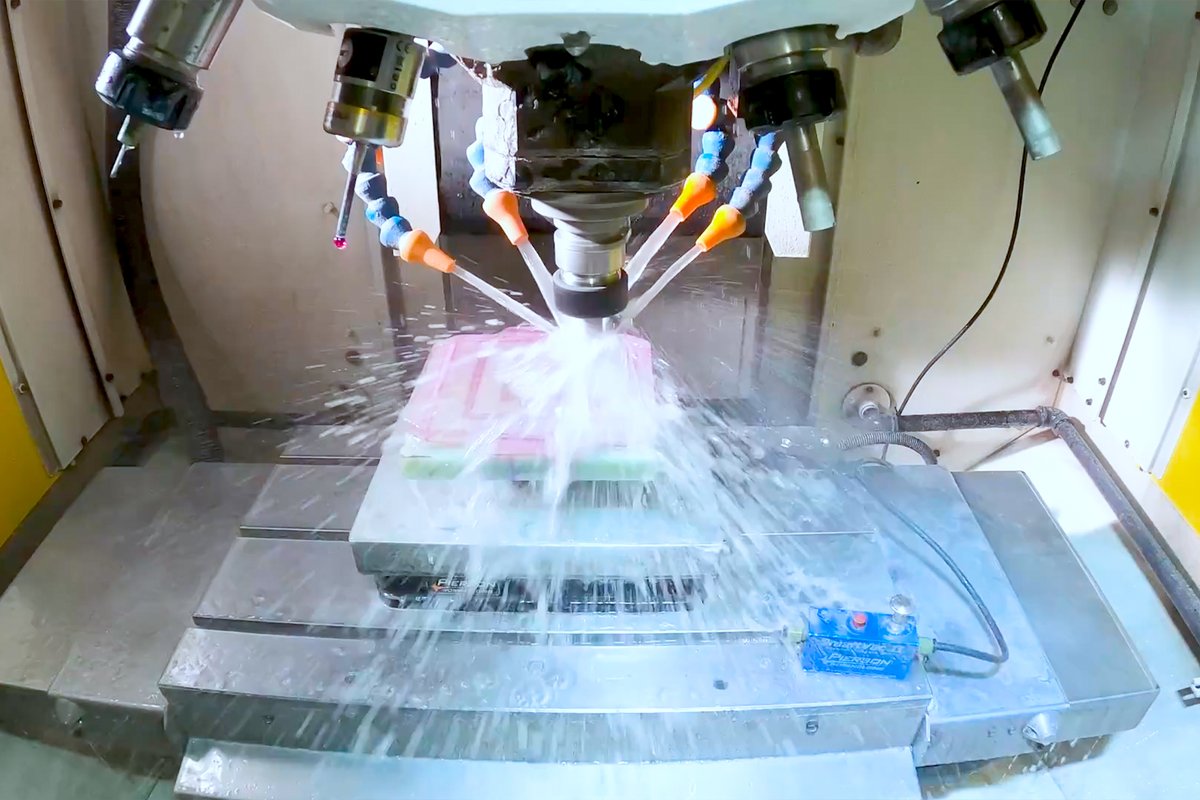 FANUCAmerica's tweet image. #Cobot #beveling and #FANUC #machining centers boost quality and productivity!🚀 bit.ly/4aF8CFA
 
@SydorOptics implemented the @OptiProSystems Revel🤖 system to increase daily throughput by approximately 40%📈 with operators now able to focus on higher‑value tasks.