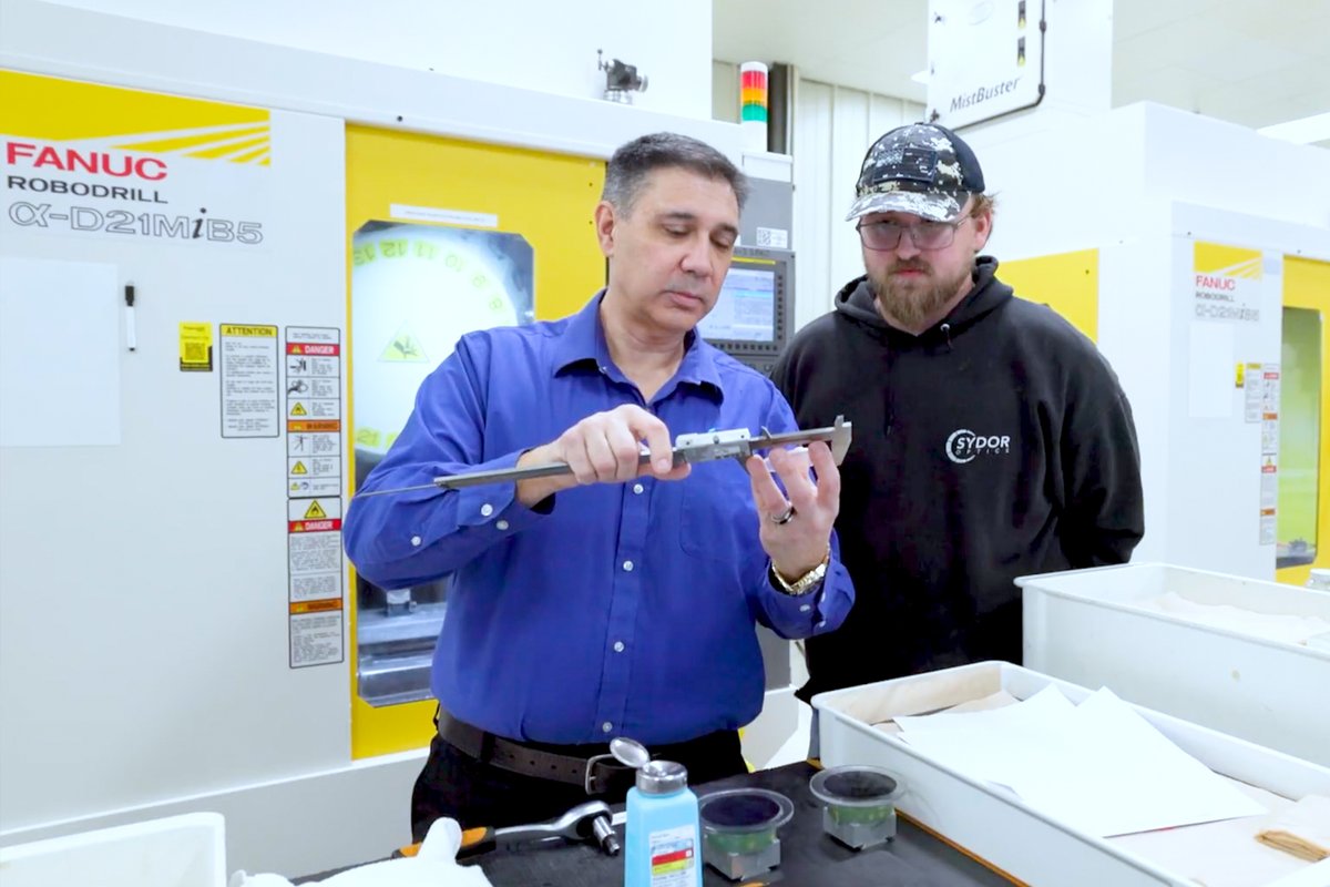 FANUCAmerica's tweet image. #Cobot #beveling and #FANUC #machining centers boost quality and productivity!🚀 bit.ly/4aF8CFA
 
@SydorOptics implemented the @OptiProSystems Revel🤖 system to increase daily throughput by approximately 40%📈 with operators now able to focus on higher‑value tasks.
