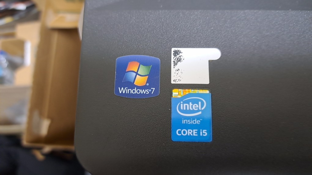 shiosake30's tweet photo. どうやら僕はどうしてもこいつからは離れられない運命のようだ…… #win7 https://t.co/HfCmarqsJz