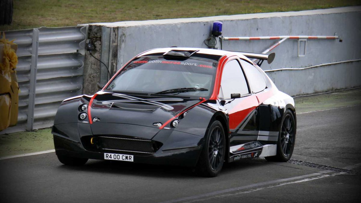 Cale DeRoo tweet media