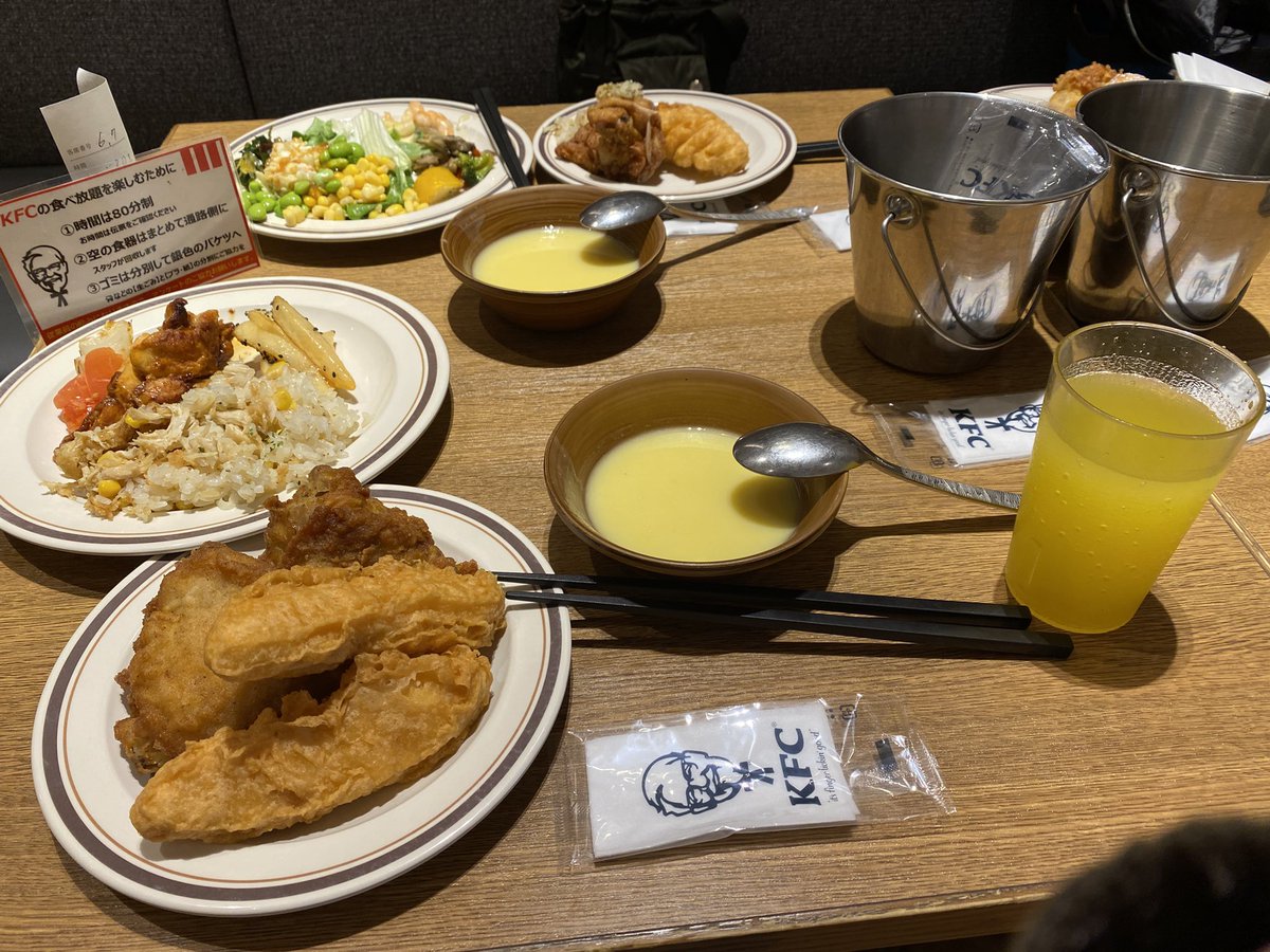 Duigc6's tweet photo. ケンタッキー食べ放題行ったー https://t.co/fWZa1GTh4y