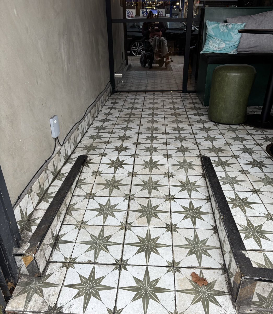 Sam (Flower Girl) Jennings tweet media