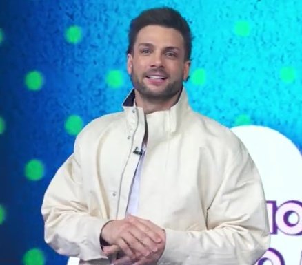 Guapísimo NICOLA EN HOY