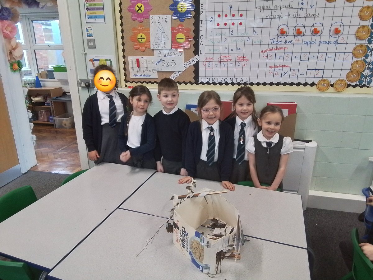 AlkringtonPS's tweet image. This week #2h have been reading the jungle book. Each table worked together to create a hideout for Mowgli 
#Collaboration
#bookimersionweek