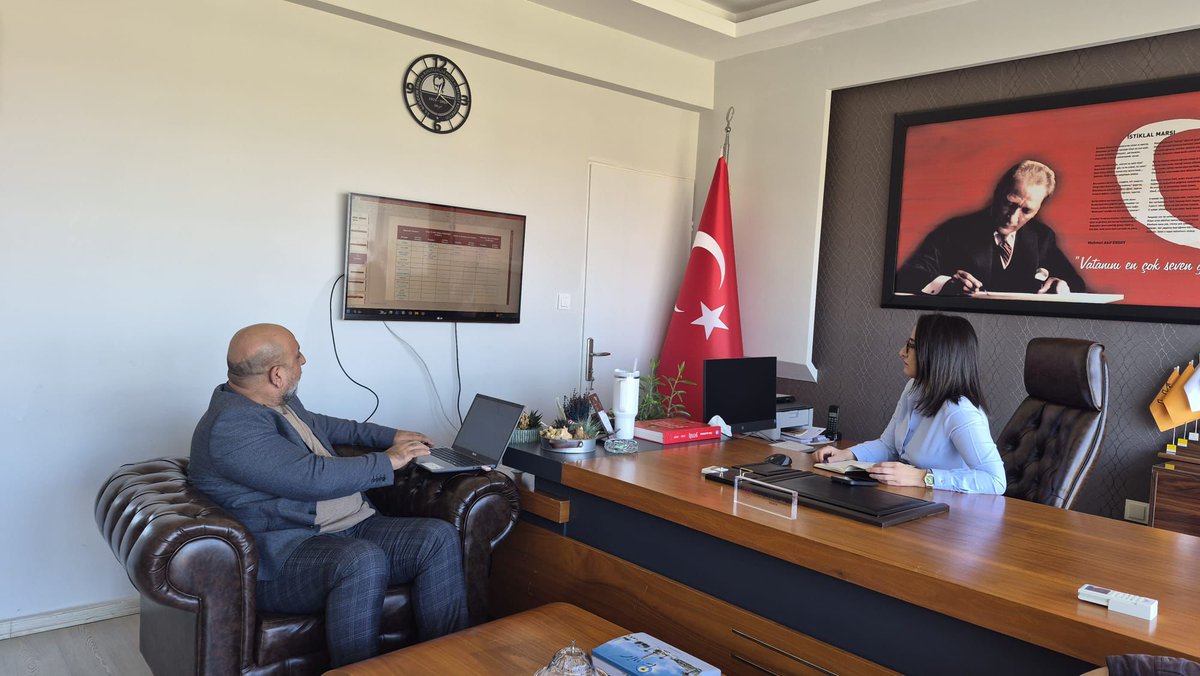 📌 Okul Brifingi 
İlçe Millî Eğitim Müdürümüz Zeynep Başdaş başkanlığında, Cahide Ahmet Dalyanoğlu Anadolu Lisesi’nde eğitim-öğretim faaliyetlerine ilişkin değerlendirme toplantısı gerçekleştirildi.
<a href="/tcmeb/">Millî Eğitim Bakanlığı</a> 
<a href="/izmir_ilmem/">İzmir İl Milli Eğitim Müdürlüğü</a> 
<a href="/zynpbsds/">Zeynep Başdaş</a>