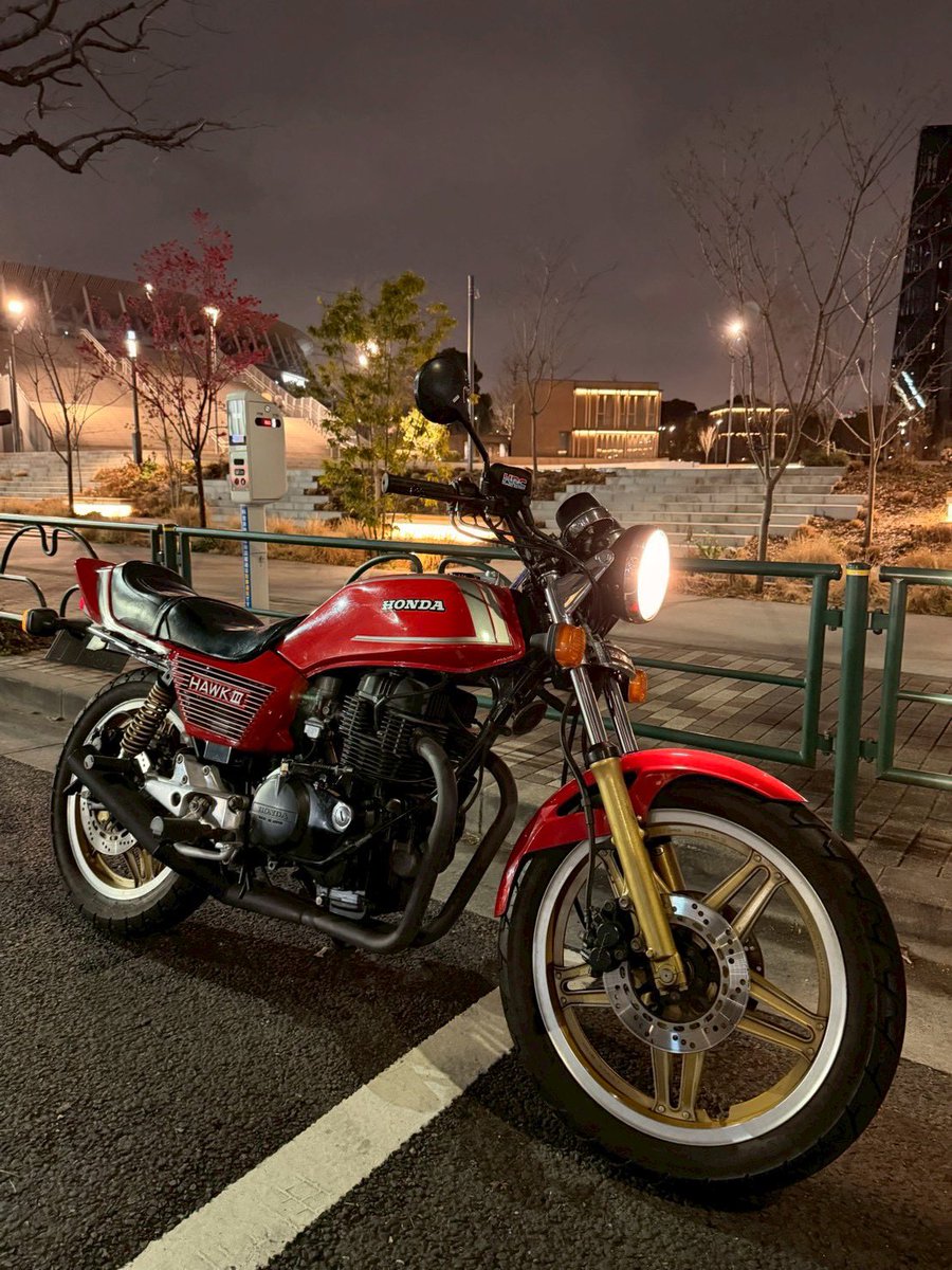 一年半くらい乗ったホークⅢさんを、コレクション整理のため売却する事