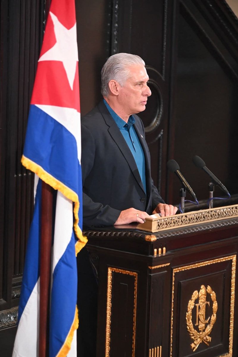 "¡Lucharemos, pelearemos, resistiremos, transformaremos, y, sobre todas las adversidades y amenazas imperiales, nos creceremos y venceremos!"
 <a href="/DiazCanelB/">Miguel Díaz-Canel Bermúdez</a>
#CubaVencerá