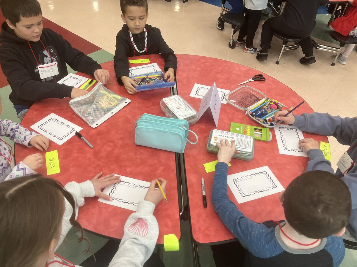 Miss Chambers tweet media