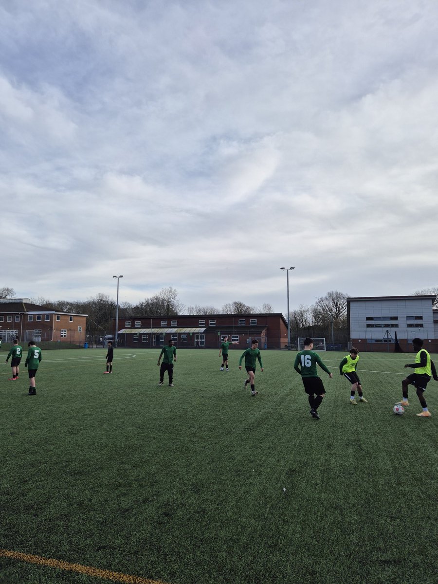 ⚽️ Y10's unfortunately out of the Surrey Cup, by a last minute winner from Reigate School. ⚽️