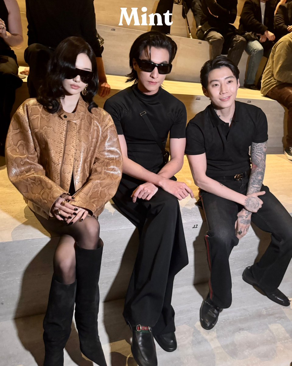 ออร่าเต็มสิบ! #MintReports ส่งภาพ #กลัฟคณาวุฒิ Gucci Ambassador ร่วมเฟรม #JAYPARK Gucci Global Ambassador และแขกสำคัญอย่าง #NINGNING ในงาน Gucci Primavera คอลเล็กชั่นแรกภายใต้ Creative Director อย่าง Demna 💚

#GucciPrimavera 
#GucciFW26 #Gucci 
#MintMagTH
