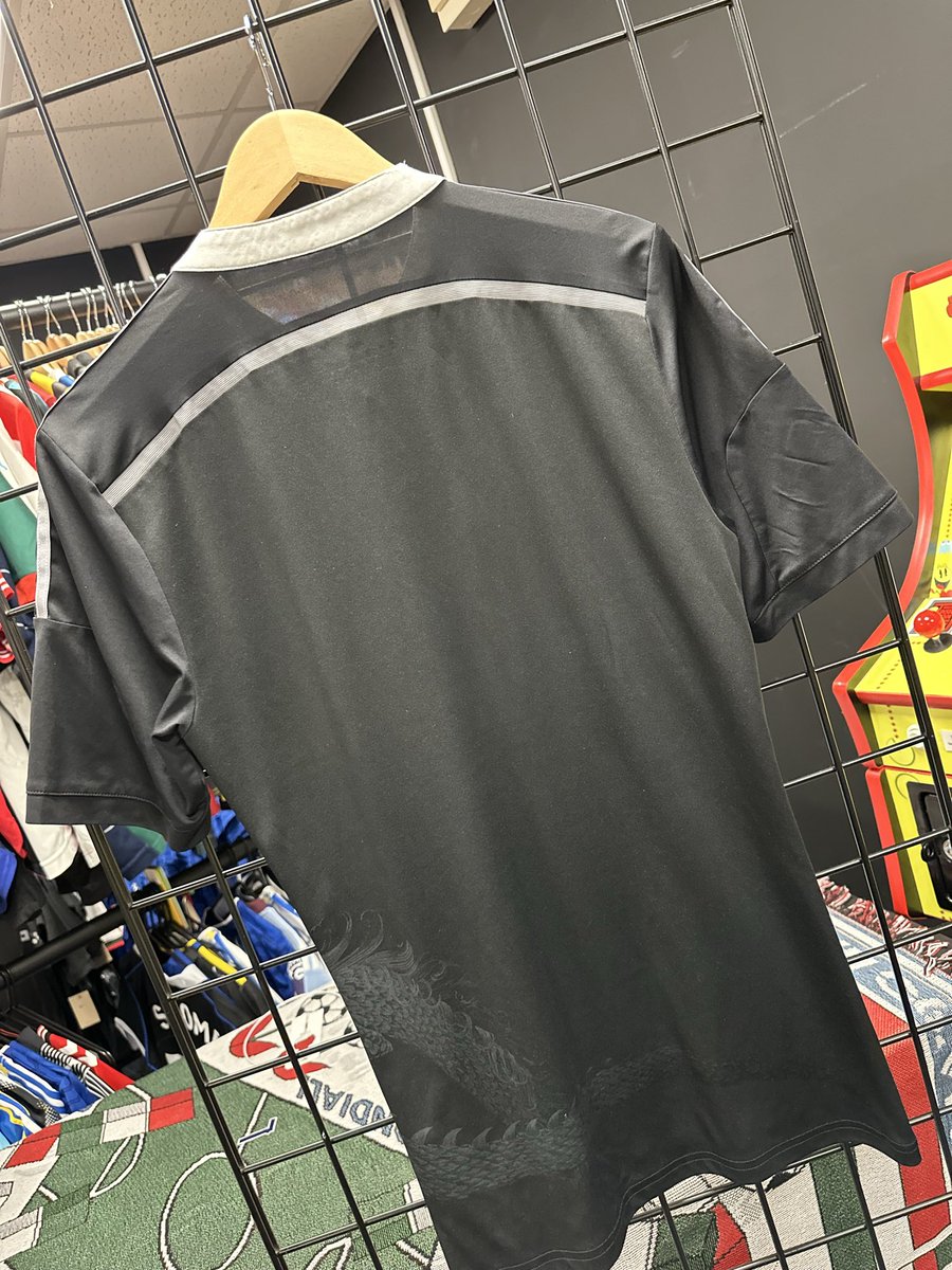 Retro Football Shirts.com tweet media