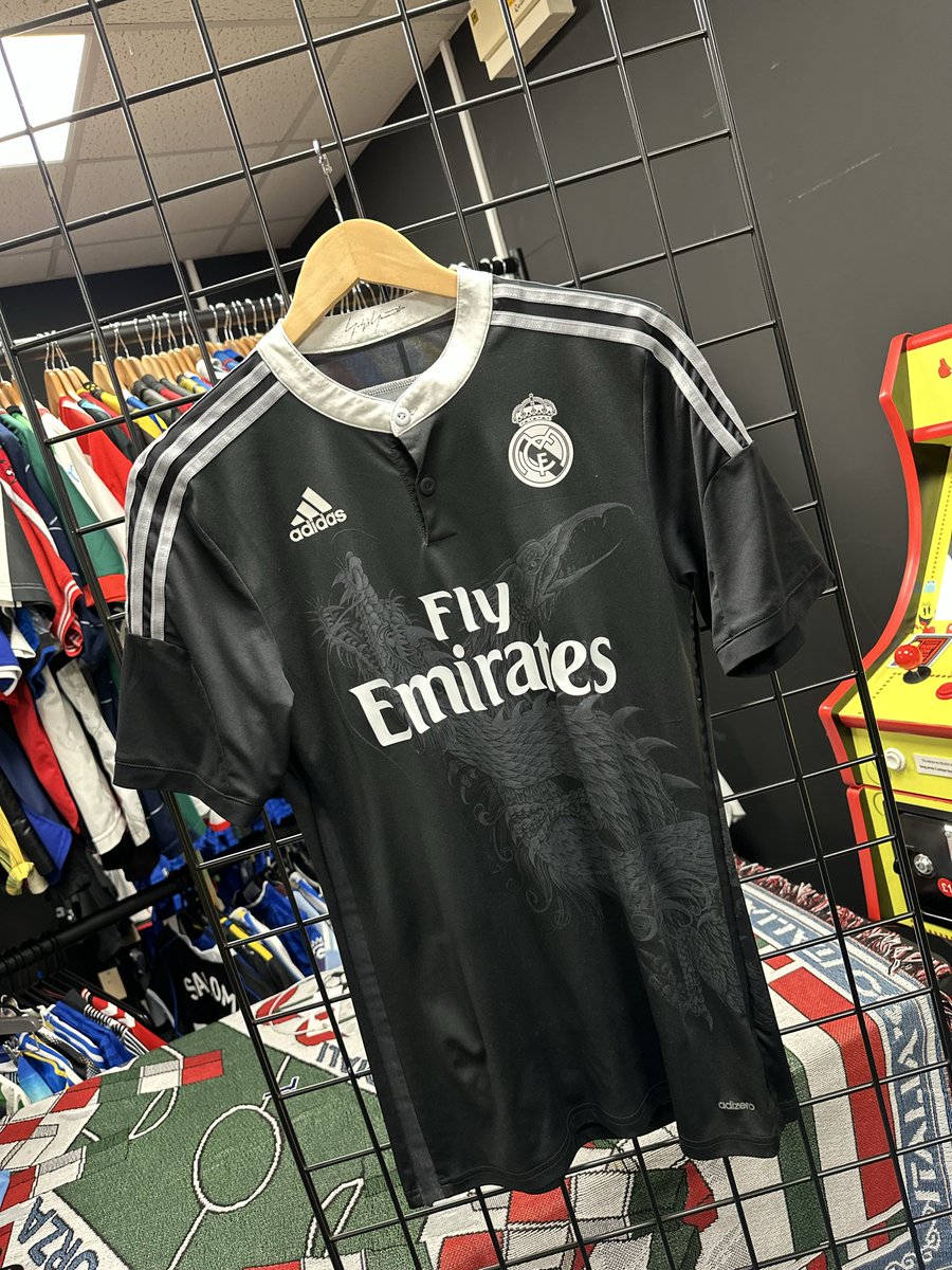 Retro Football Shirts.com tweet media