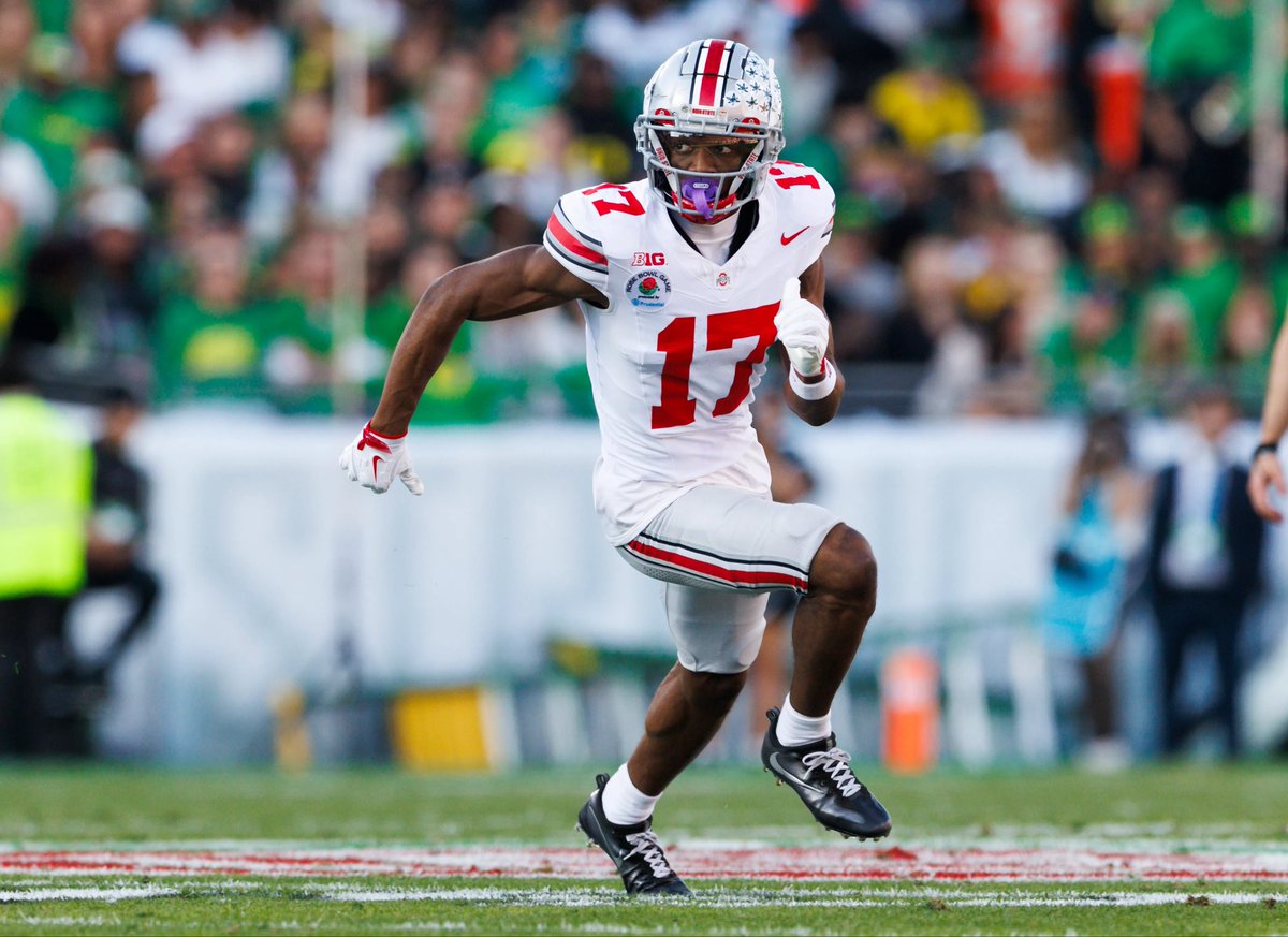 The #Steelers have met with <a href="/OhioStateFB/">Ohio State Football</a> WR Carnell Tate.

- Tate is a real technical when it comes to his routes. Really sells the DBs to the point where they just look silly.

- Has perfected high pointing the football. Excellent timing on his jump, positioning, &amp; physical when