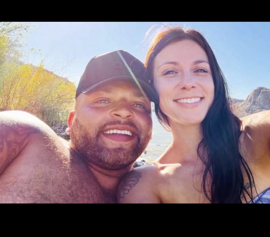 Katrineex9's tweet photo. The tea is clear. Devonta does not get married and he was living a double life. I’m not sure this man can ever love anyone more than himself. #loveisland  #LoveIsBlind10  #LoveIsBlindS10  #devonta #SPOILER https://t.co/IXM3XAosD6