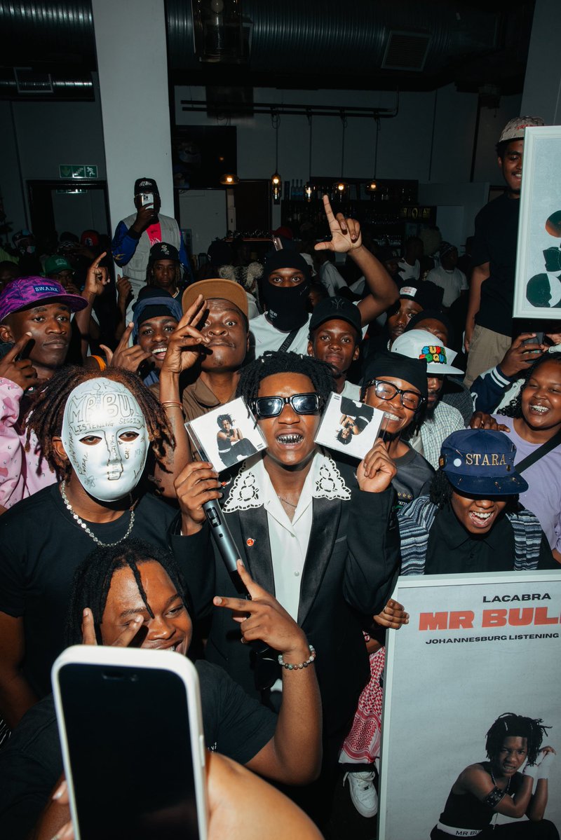 Incognito tweet media