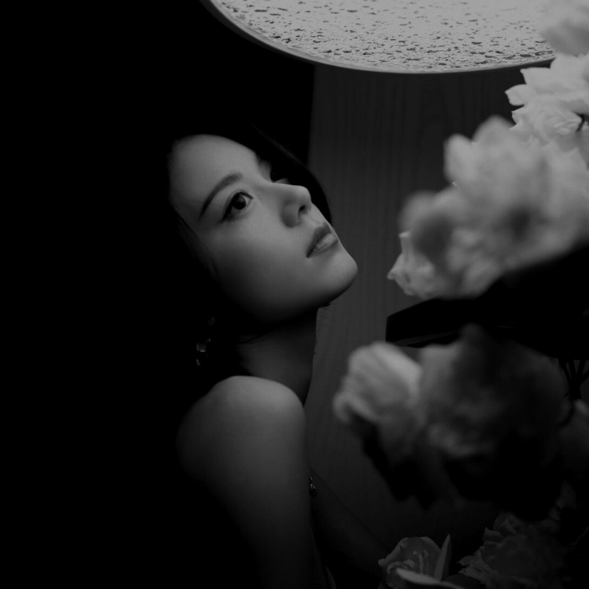 selene. tweet media