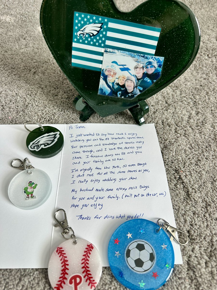 Jamie Apody tweet media