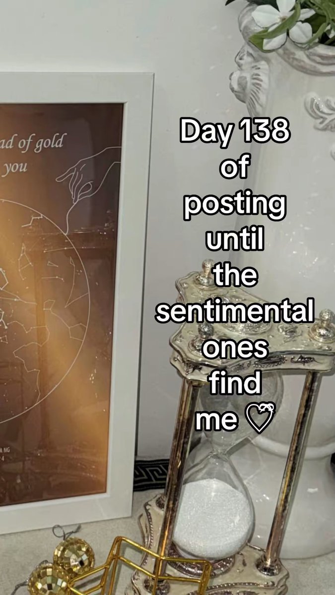 astargeizerpro's tweet image. Day 138 of posting until the sentimental ones find me ♡ྀི

Some connections are invisible — but unbreakable. A love that was always meant to find its way back 💛✨

#starmap #custommade #giftideas #sentimental #bintang