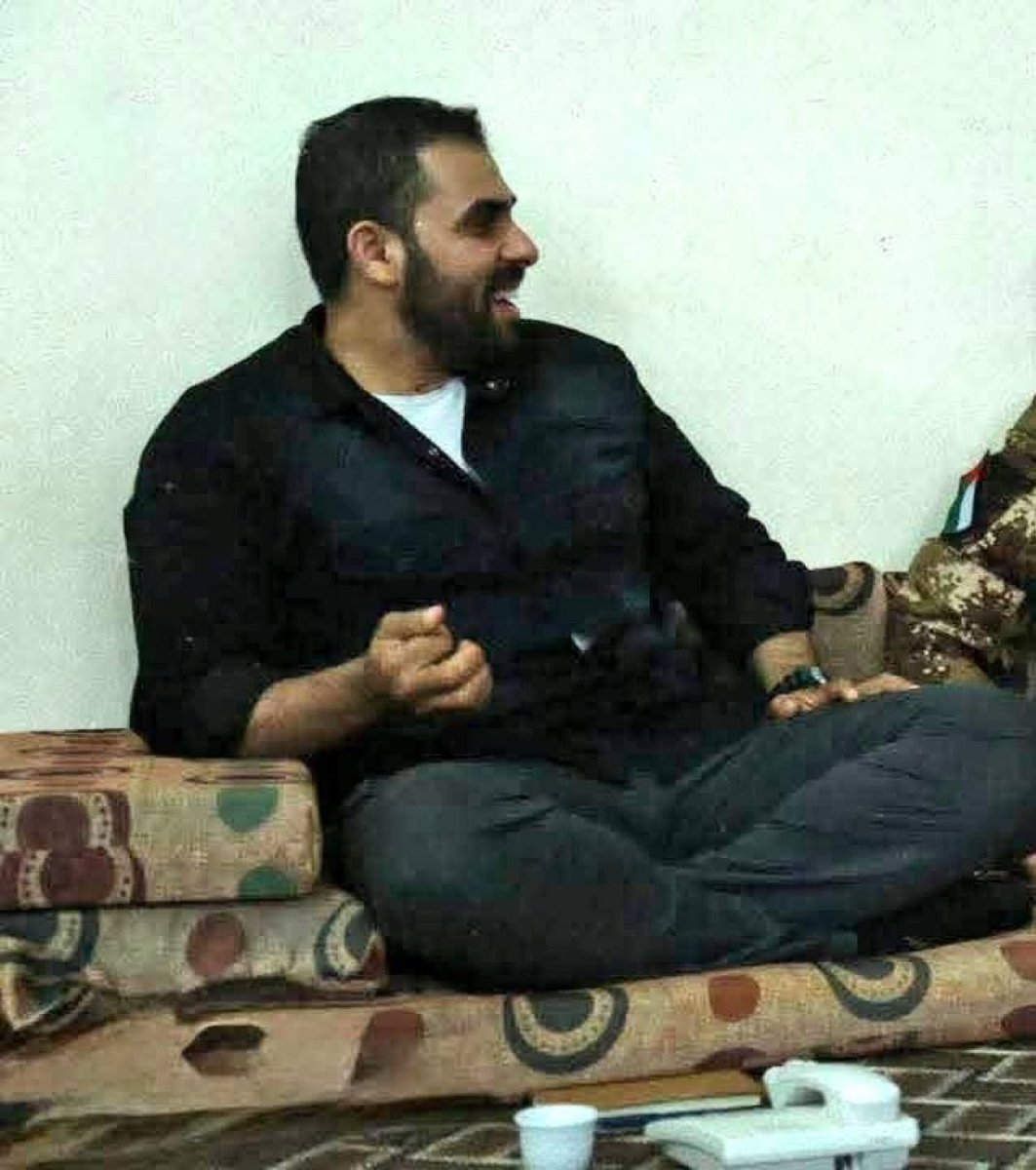 MyPalestine0's tweet photo. اضحك يجعل ما حد يضحك بعدك..
شيخنا حذيفة الكحلوت تقبله ﷲ💔. https://t.co/5gcJgDwHZf