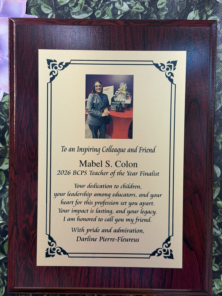 Sra.ColonCultivatesBecoming tweet media